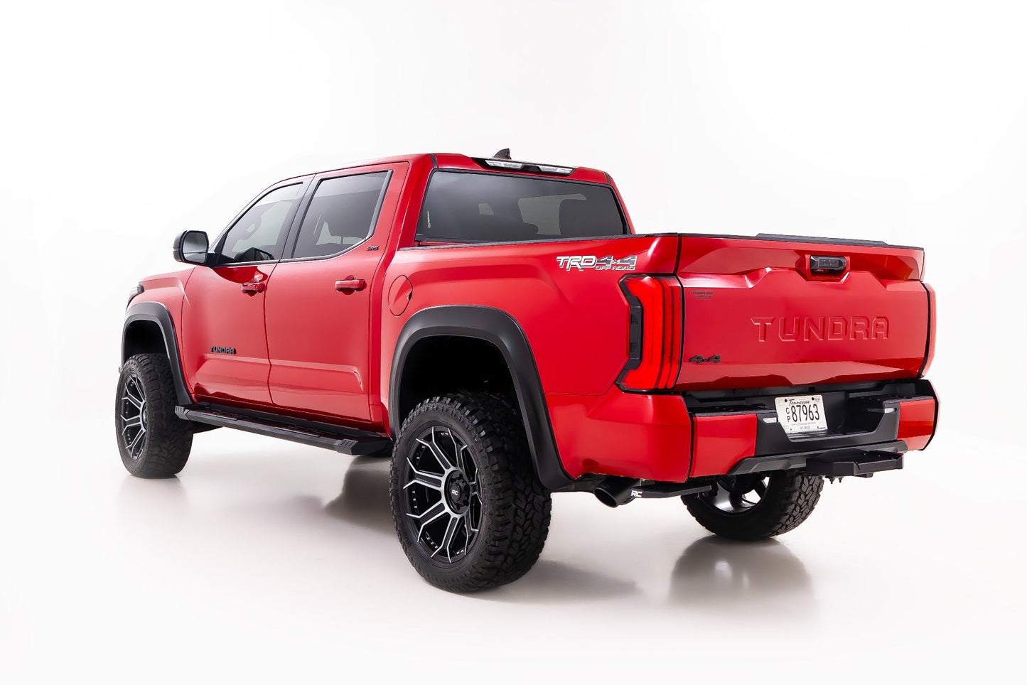 Rough Country SRB072291A HD2 Aluminum Running Boards | CrewMax | Toyota Tundra 2WD/4WD (2022-2025)