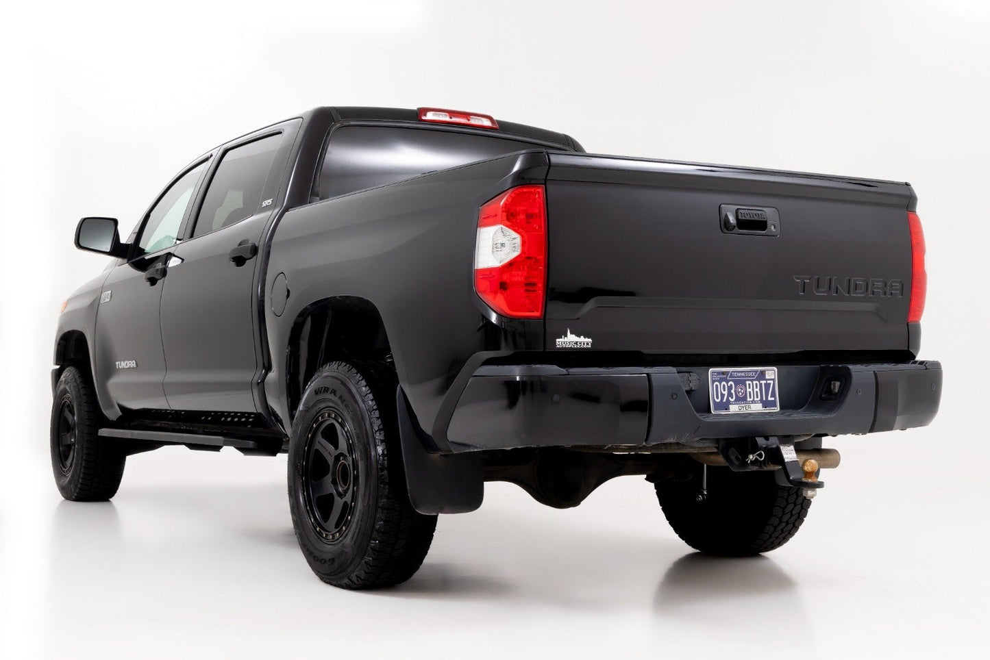 Rough Country 44006 RPT2 Running Board | Crew Cab | Black | Toyota Tundra 2WD/4WD (2007-2021)