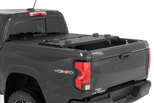 Rough Country 47120500B Hard Low Profile Bed Cover | 5' Bed | Chevy/GMC Canyon/Colorado (15-26)