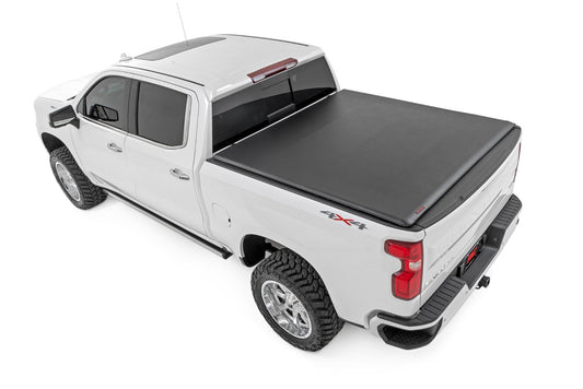 Rough Country 42120580 Soft Roll Up Bed Cover | 5'10" Bed | Chevy/GMC Sierra 1500 (19-26)/Silverado 1500 (19-26)