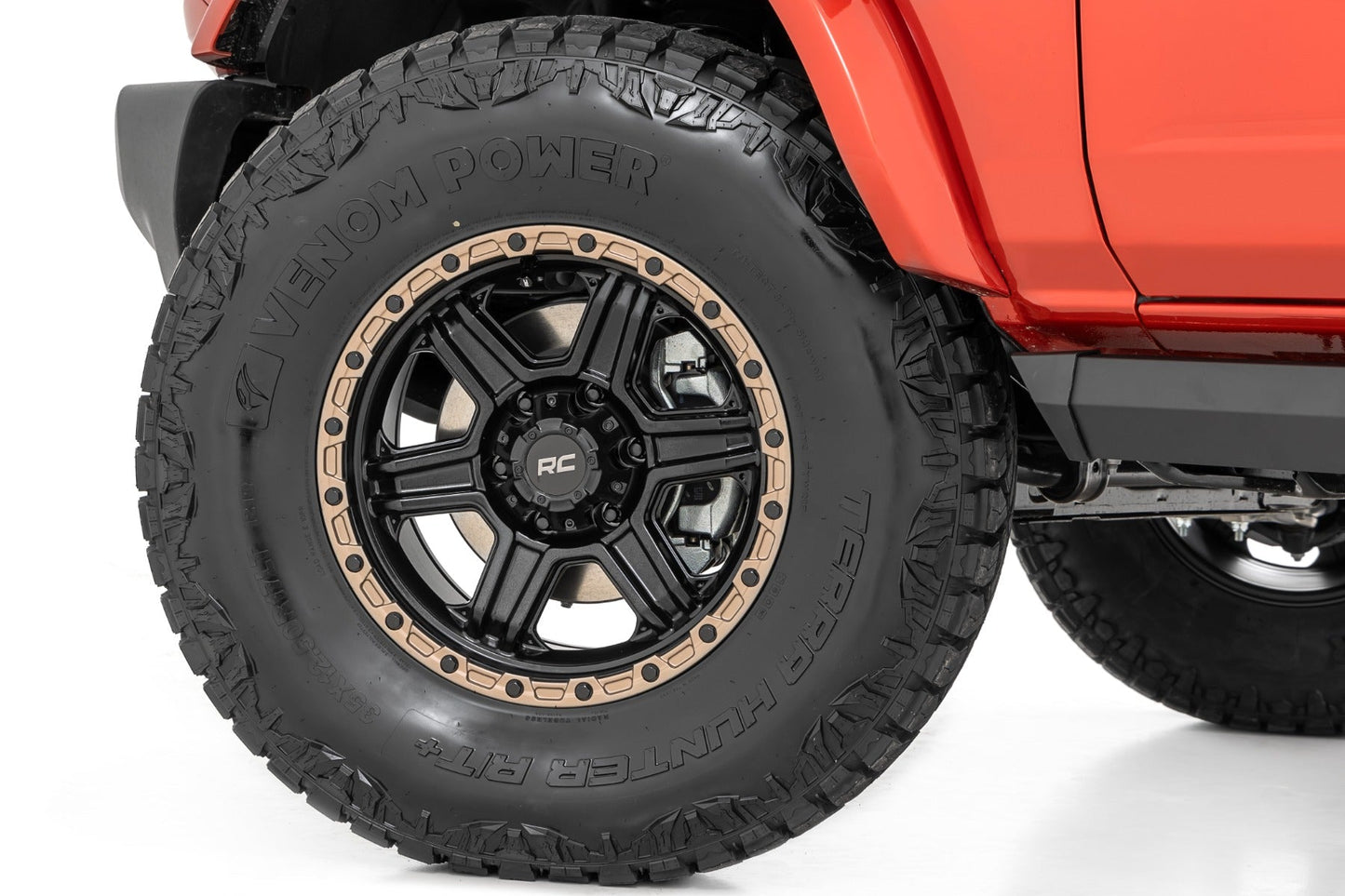 Rough Country 79181812 Rough Country 79 Series Wheel | One-Piece | Semi Gloss Black w/Bronze Ring | 18x9 | 6x5.5 |+18mm