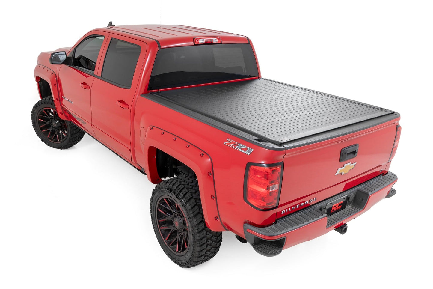 Rough Country 50214550 Hard Roll Up Bed Cover | 5'9" Bed | Chevy/GMC 1500 (14-18 & Classic)
