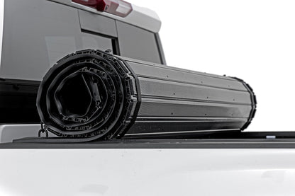 Rough Country 50120651 Hard Roll Up Bed Cover | 6'9" Bed | Chevy/GMC  Silverado/Sierra 2500HD/3500HD (20-25)