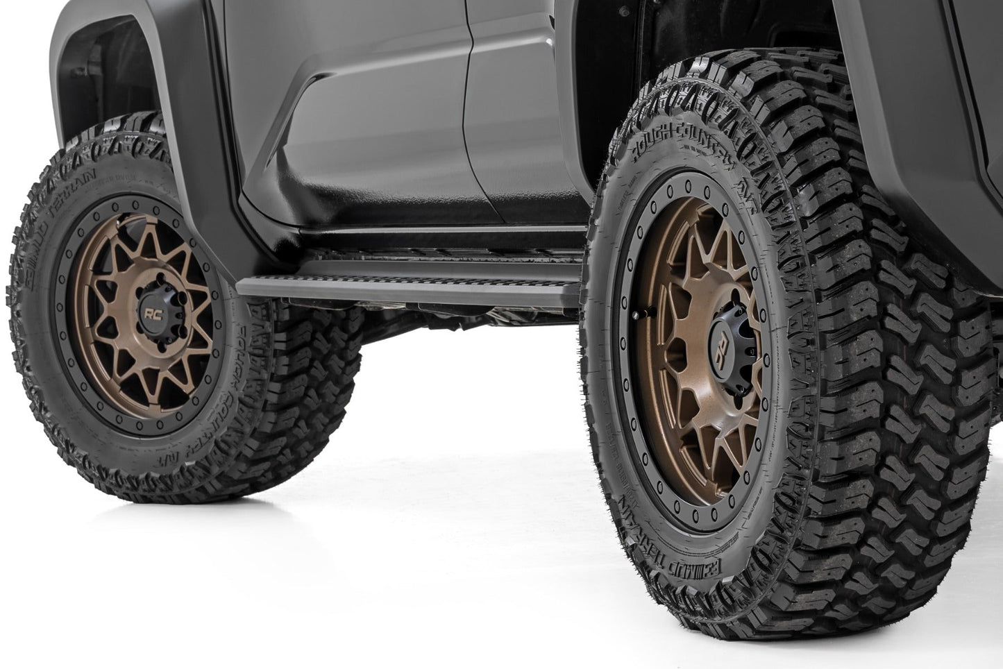 Rough Country 78180918 Rough Country 78 Series Wheel | Simulated Beadlock | Bronze/Black | 18x9 | 5x5 | 0mm