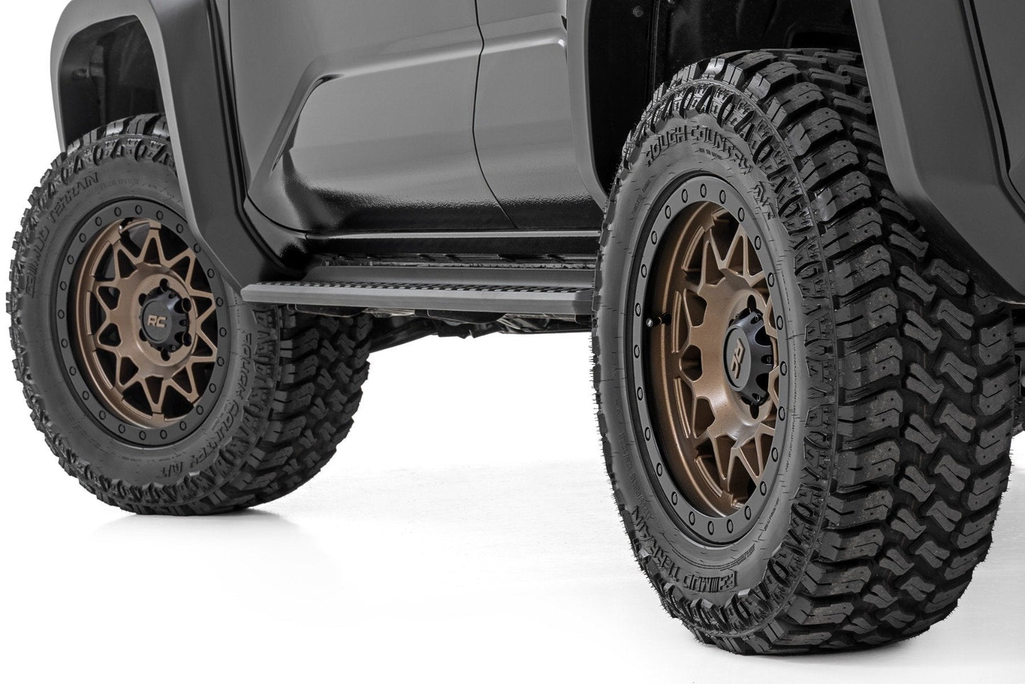 Rough Country 78180912 Rough Country 78 Series Wheel | Simulated Beadlock | Bronze/Black | 18x9 | 6x5.5 | +0mm