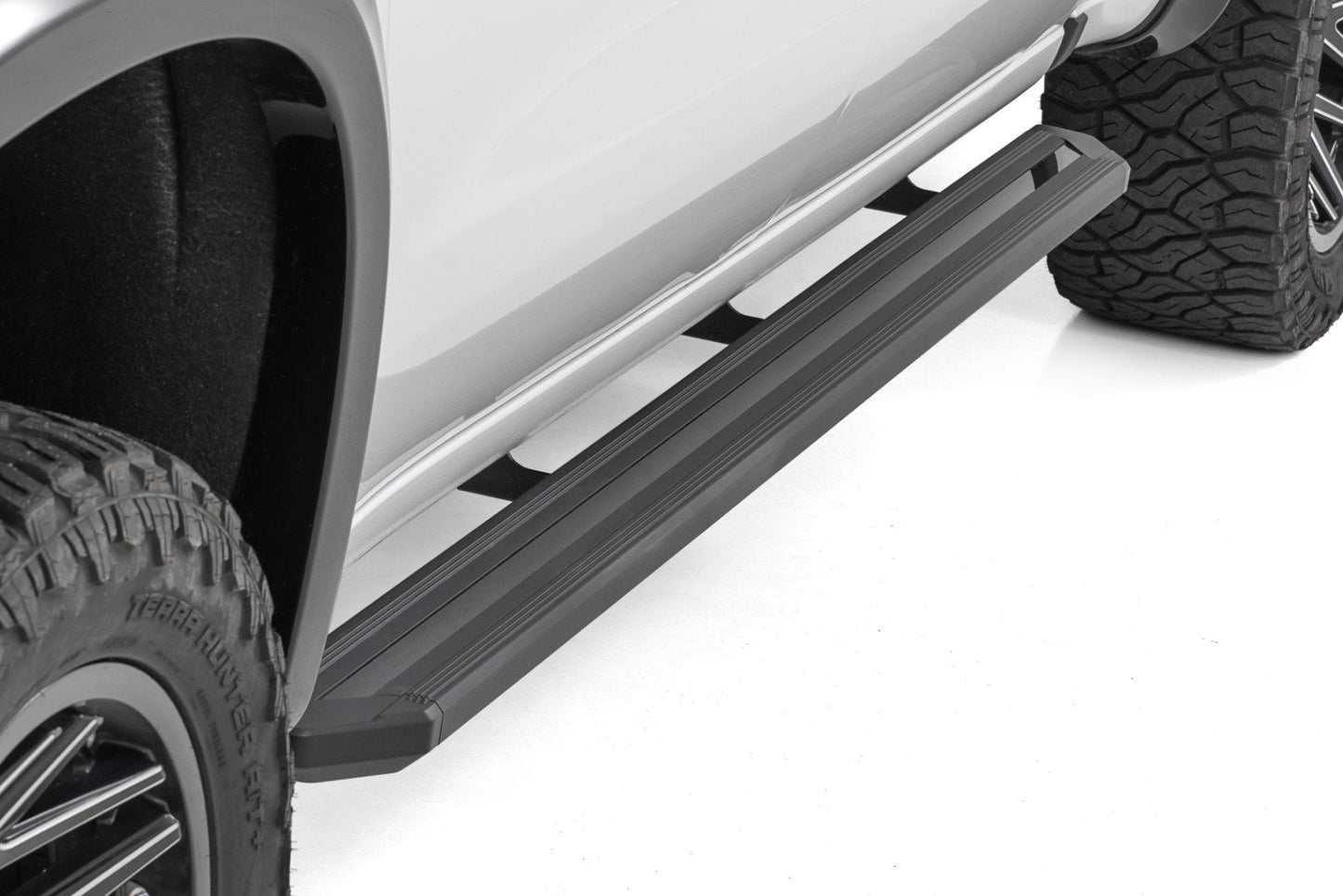 Rough Country 55007 Multi-Color LED Running Boards | Crew Cab | Chevy/GMC 1500/2500HD/3500HD (19-26 & Refresh)