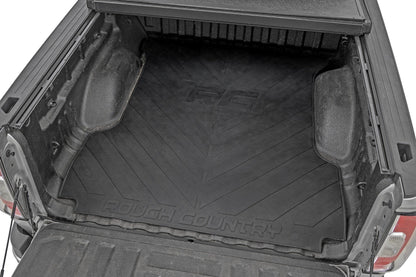 Rough Country RCM690 Bed Mat | 5' Bed | RC Logo | Chevy/GMC Canyon/Colorado 2WD/4WD (2015-2022)