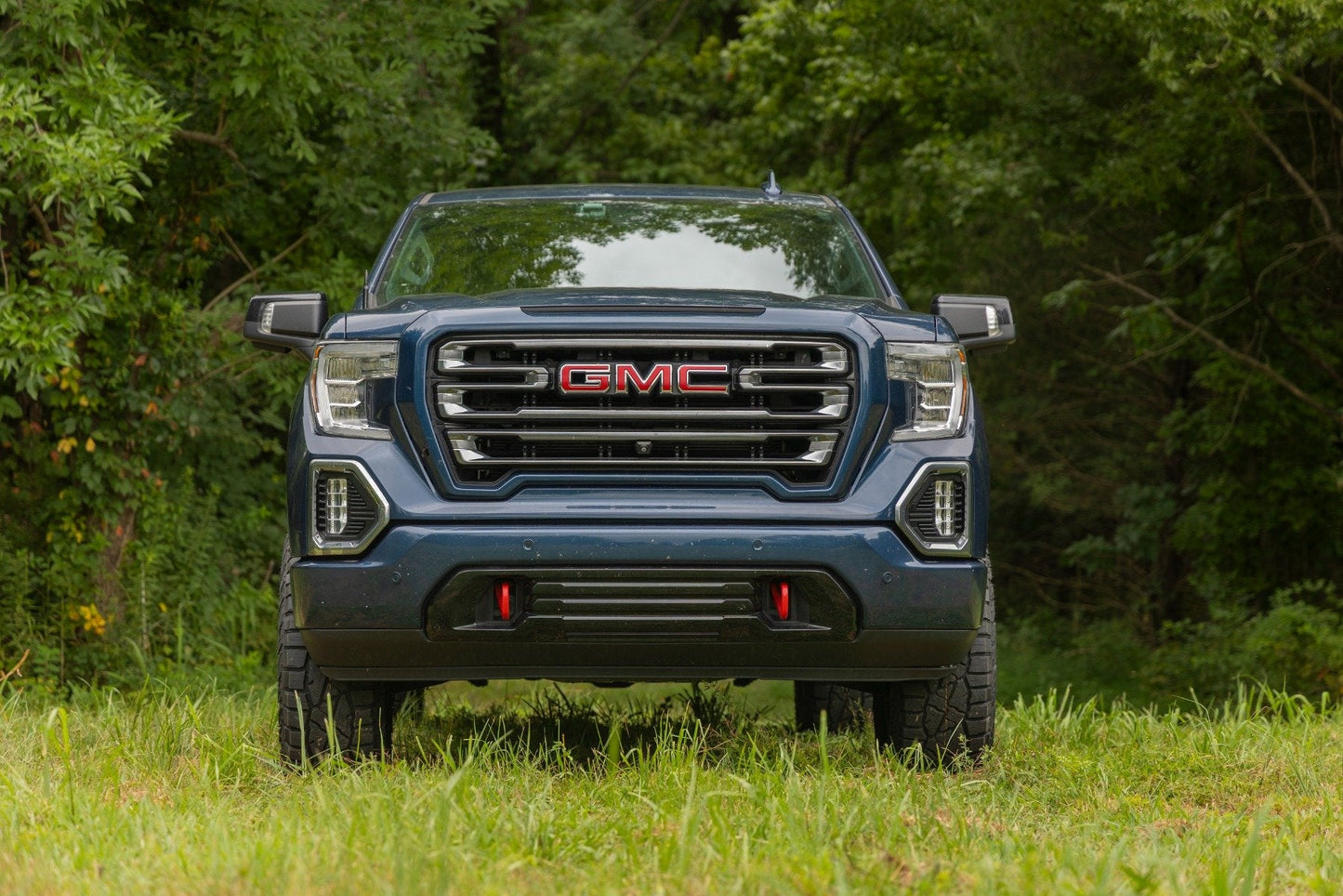 Rough Country 28830RED 3.5 Inch Lift Kit | Mono Leaf Rear | GMC Sierra 1500 2WD/4WD (2019-2024 & Classic)