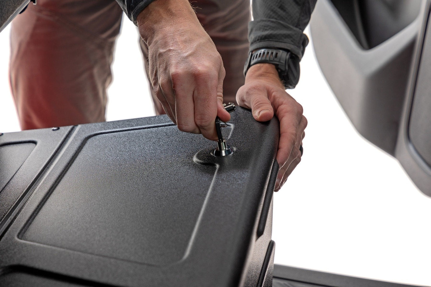 Rough Country RC09071 Under Seat Storage with Locking Lid | Crew Cab | Chevy/GMC 1500/2500HD/3500HD (19-26 & Classic)