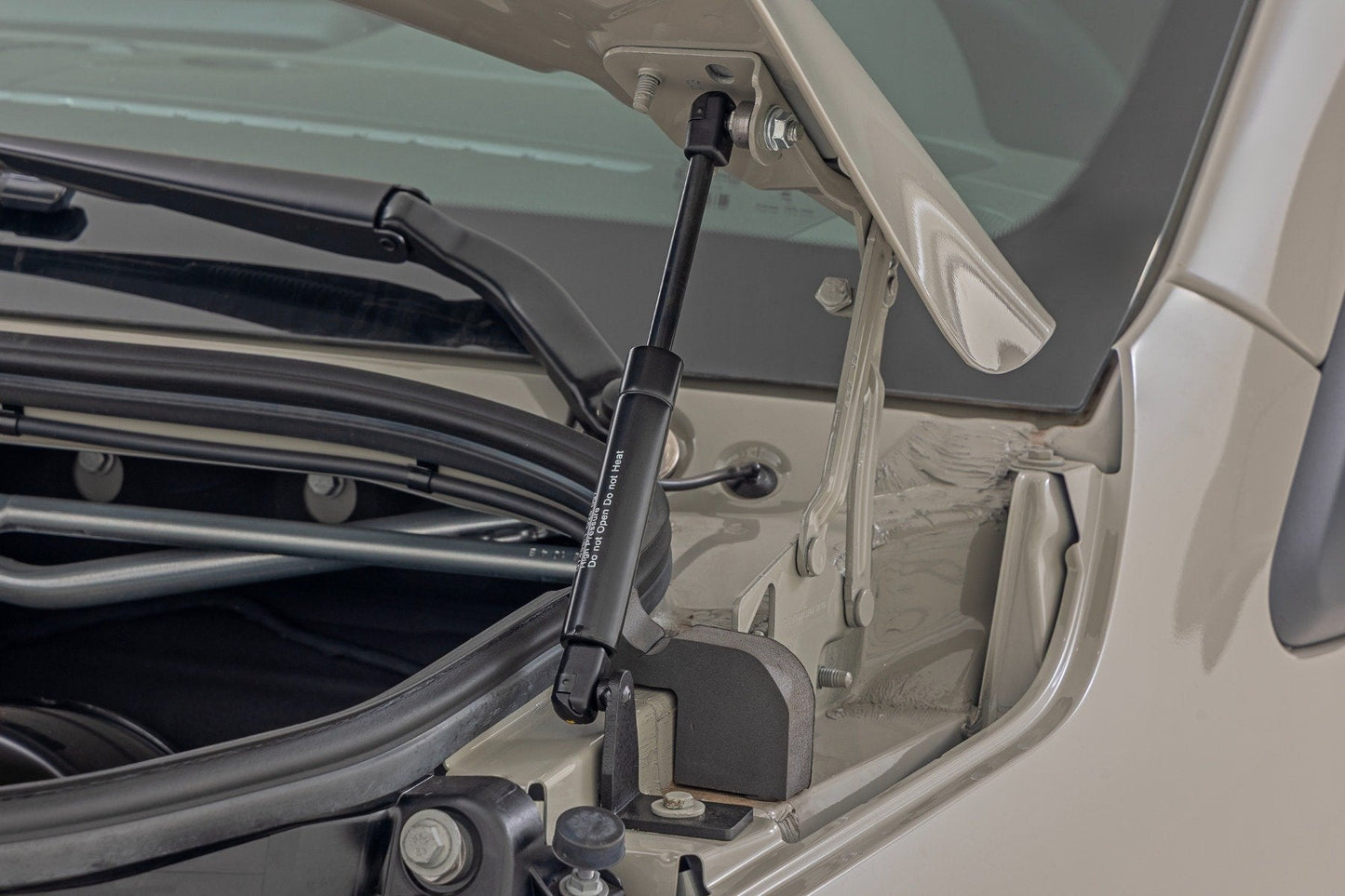 Rough Country 85001 Hood Struts | Mercedes-Benz Sprinter 3500 (19-22)/Sprinter 3500XD (19-25)