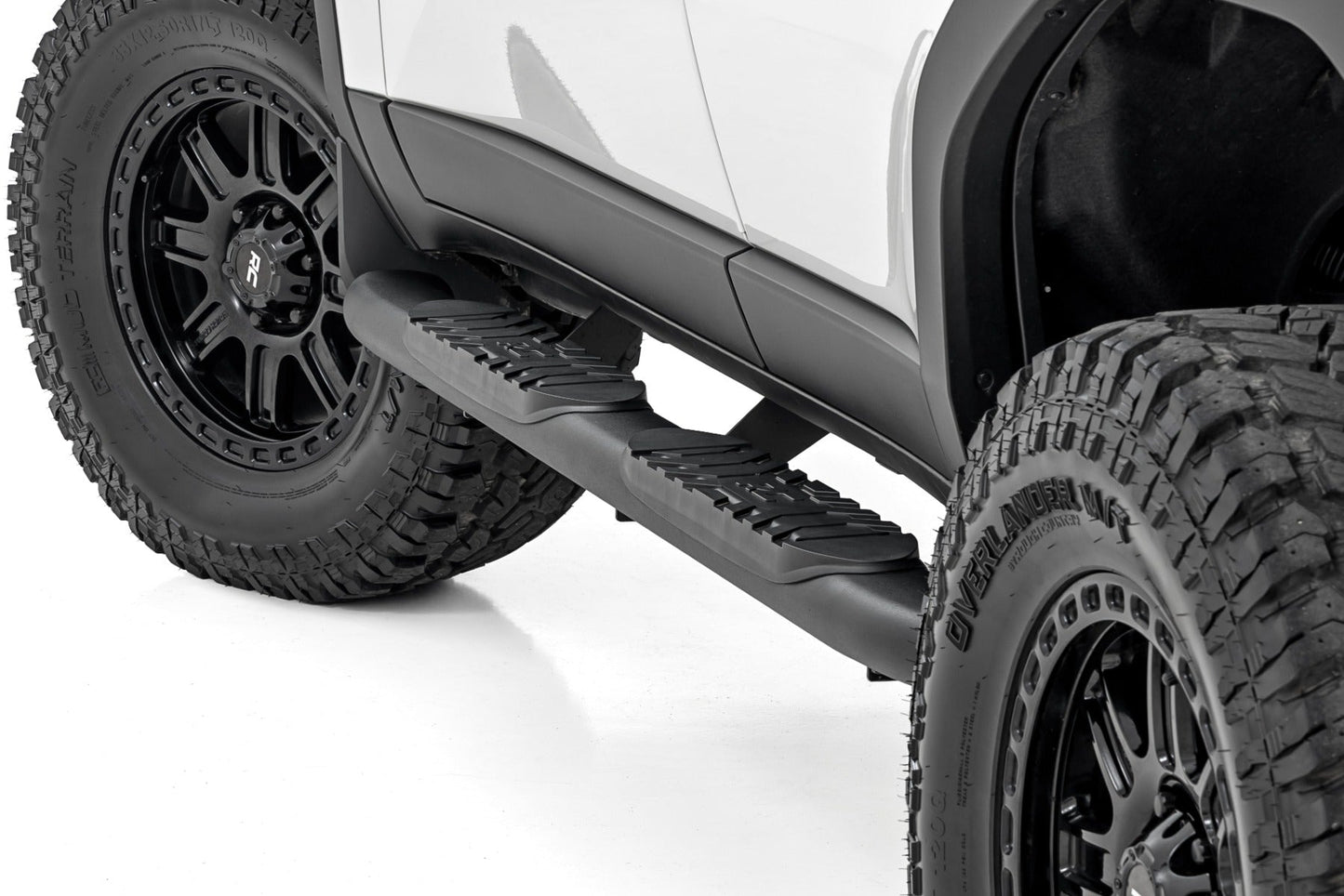 Rough Country 21018 Oval Nerf Steps | Black | Toyota Land Cruiser 4WD (2024-2025)