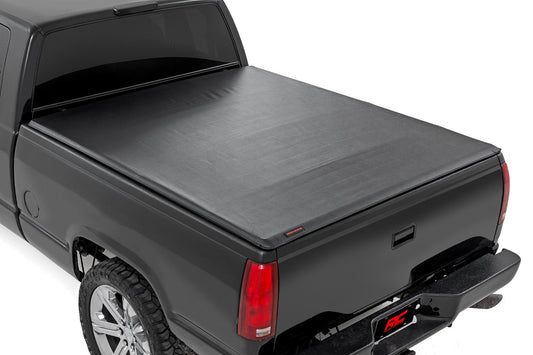 Rough Country 42288650 Soft Roll Up Bed Cover | 6'7" Bed | Chevy/GMC 1500 (00-06 & Classic)