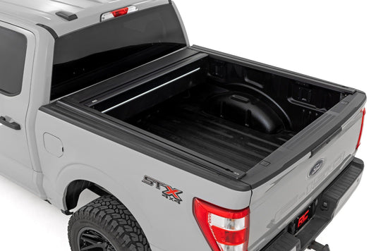Rough Country 51509550 Powered Retractable Bed Cover | 5'7" Bed | Ford F-150 2WD/4WD (2015-2025)