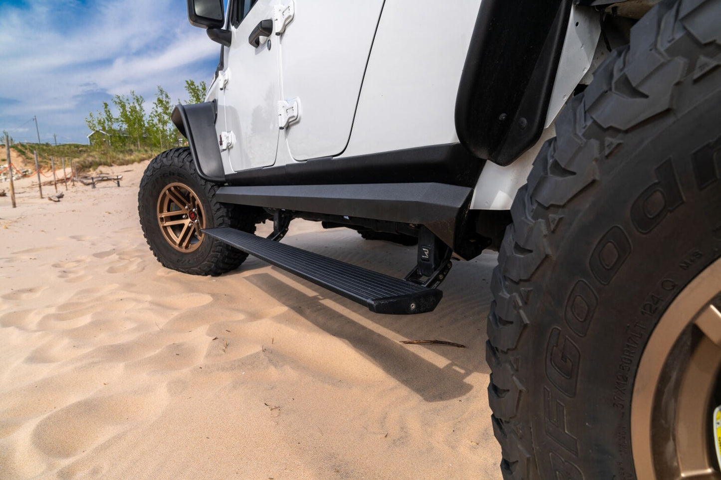 AMP Research 77135-01A PowerStep XL 1.5" Additional Drop - 2020-2025 Jeep JT Gladiator - All
