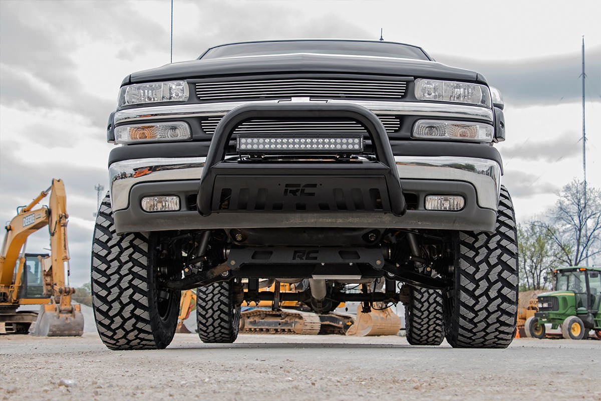 Rough Country B-C2991 Black Bull Bar | Chevy/GMC Avalanche/Sierra 1500/Silverado 1500/Tahoe/Yukon (99-06 & Classic)