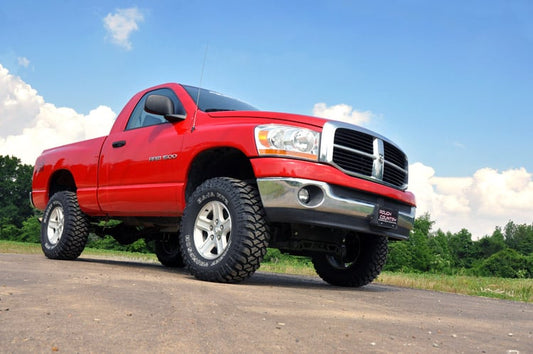 Rough Country 32630 4 Inch Lift Kit | Dodge 1500 4WD (2006-2008)