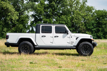 Rough Country 61330 2.5 Inch Leveling Kit | Spacers | N3 | Jeep Gladiator JT 4WD (2024-2025)