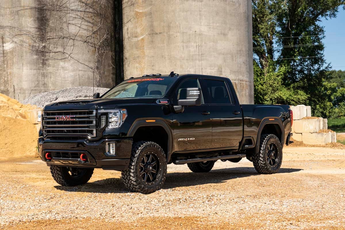 Rough Country 97740 3 Inch Lift Kit | UCAs | M1 | w/ Overloads | Chevy/GMC 2500HD/3500HD (20-25)