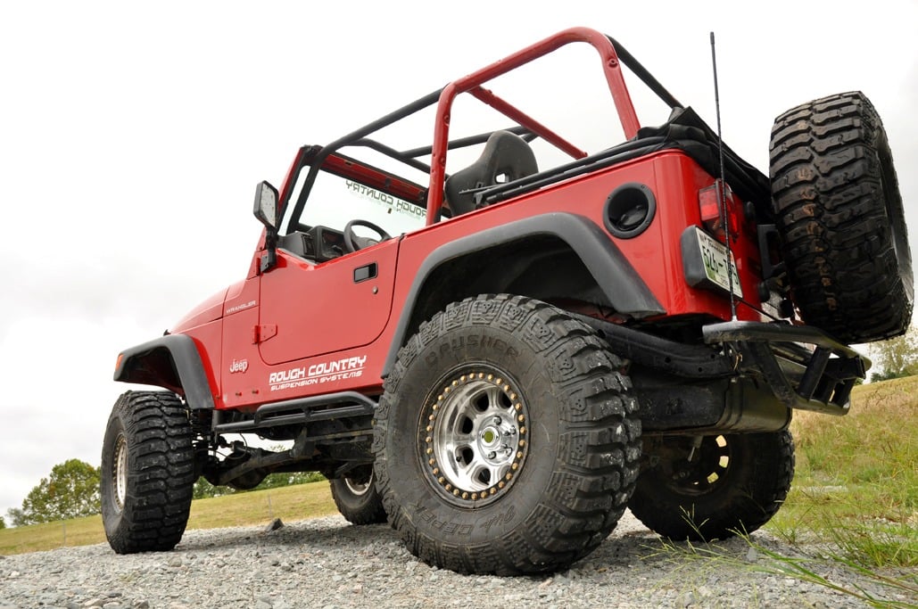 Rough Country 66330 4 Inch Lift Kit | Long Arm | Jeep Wrangler TJ 4WD (1997-2006)