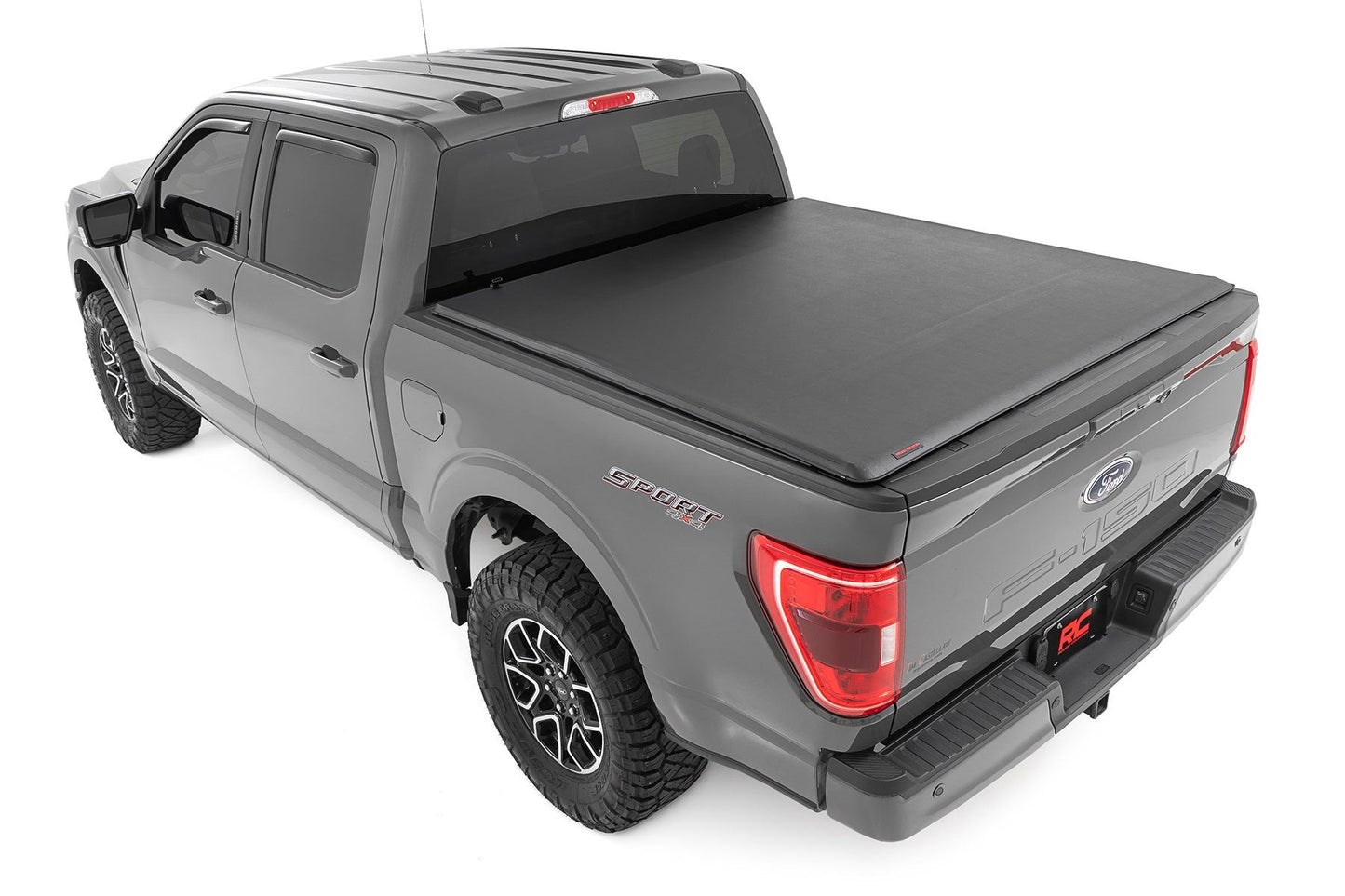 Rough Country 42225650 Soft Roll Up Bed Cover | 6'7" Bed | Ford F-150/F-150 Lightning/Raptor  (15-25)