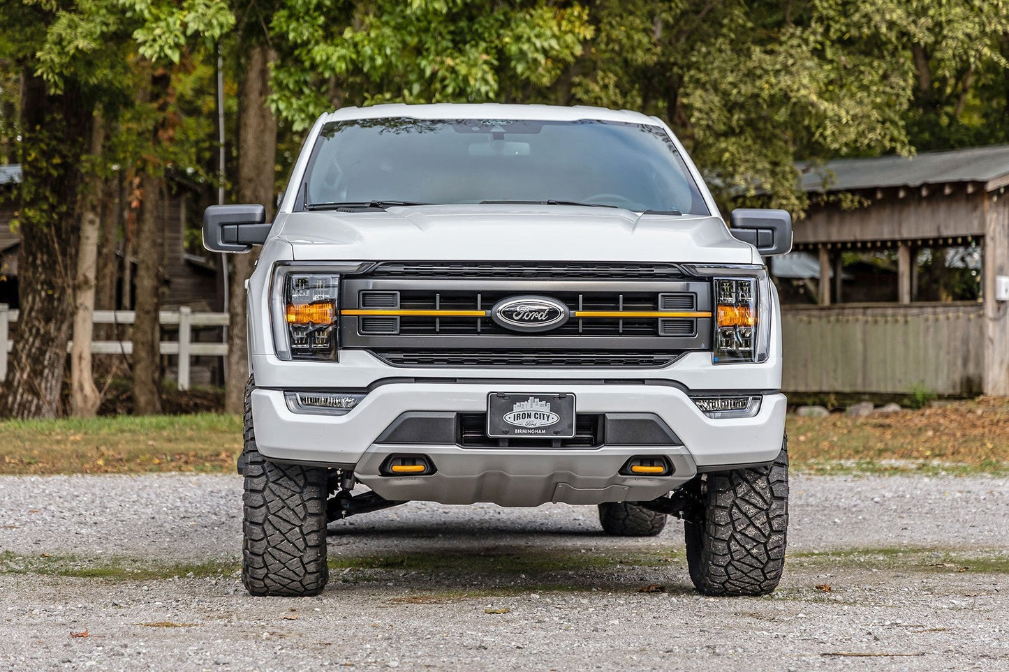 Rough Country 510040 2.5 Inch Lift Kit | M1 Struts | Ford F-150 Tremor 4WD (2021-2025)