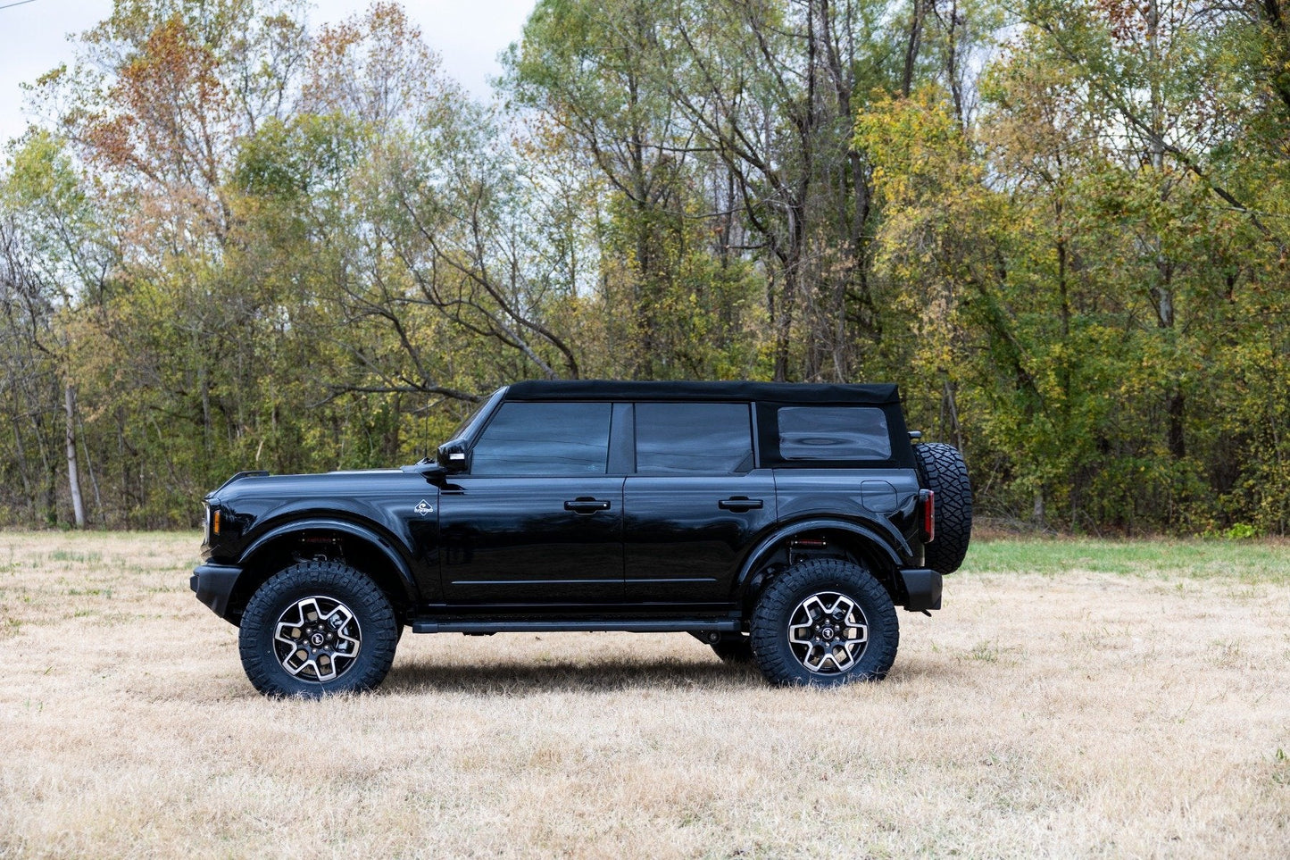 Rough Country 699043 Vertex 2.5 Adjustable Coilovers | Rear | 2" | Ford Bronco 4WD (2021-2025)