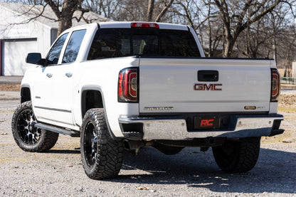 Rough Country 44001 RPT2 Running Boards | Crew Cab | Chevy/GMC 1500/2500HD/3500HD (07-18 & Classic)