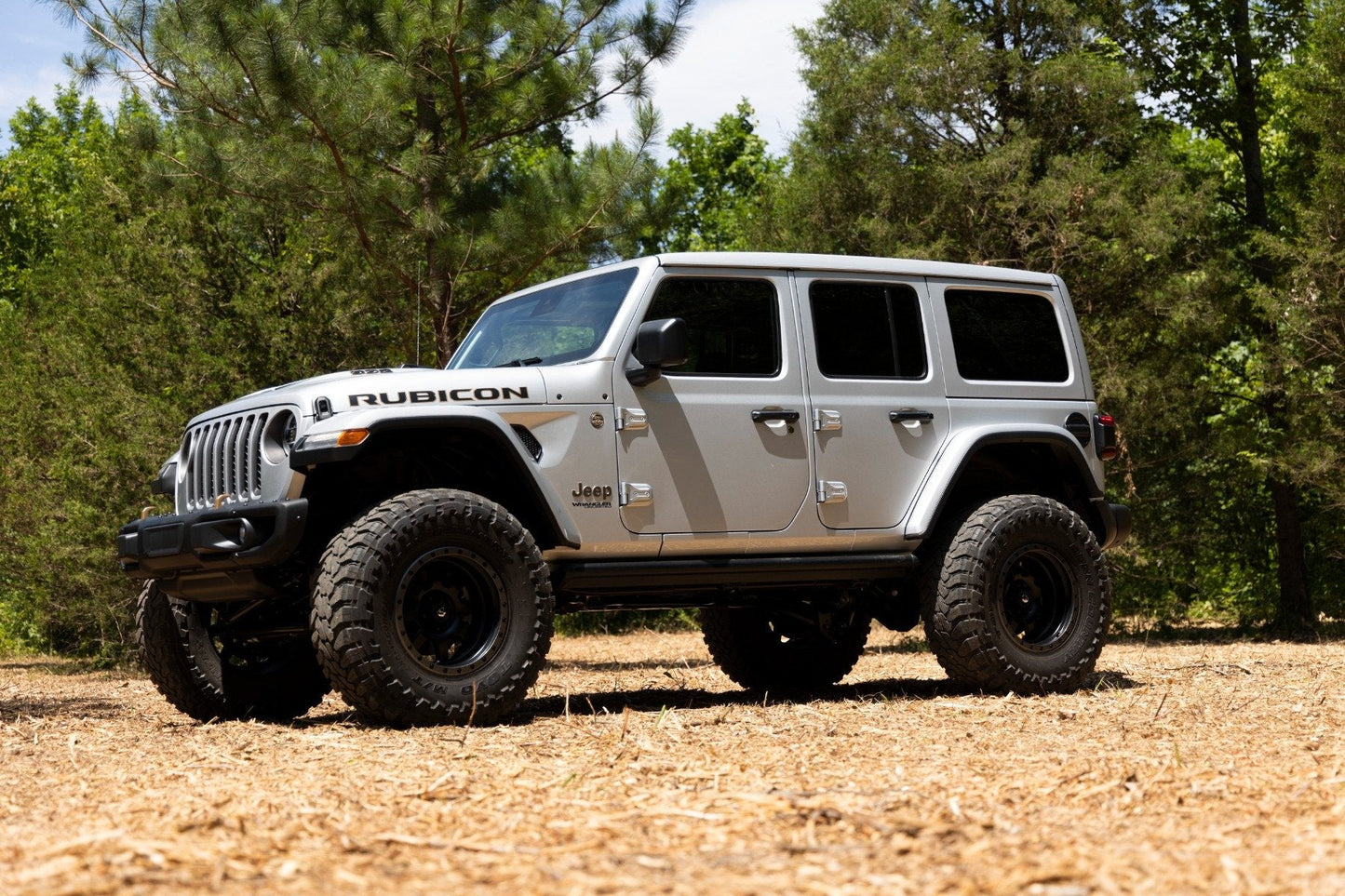 Rough Country 60600 3.5 Inch Lift Kit | C/A Drop | 4-Door | 392 | Jeep Wrangler Unlimited (18-23)