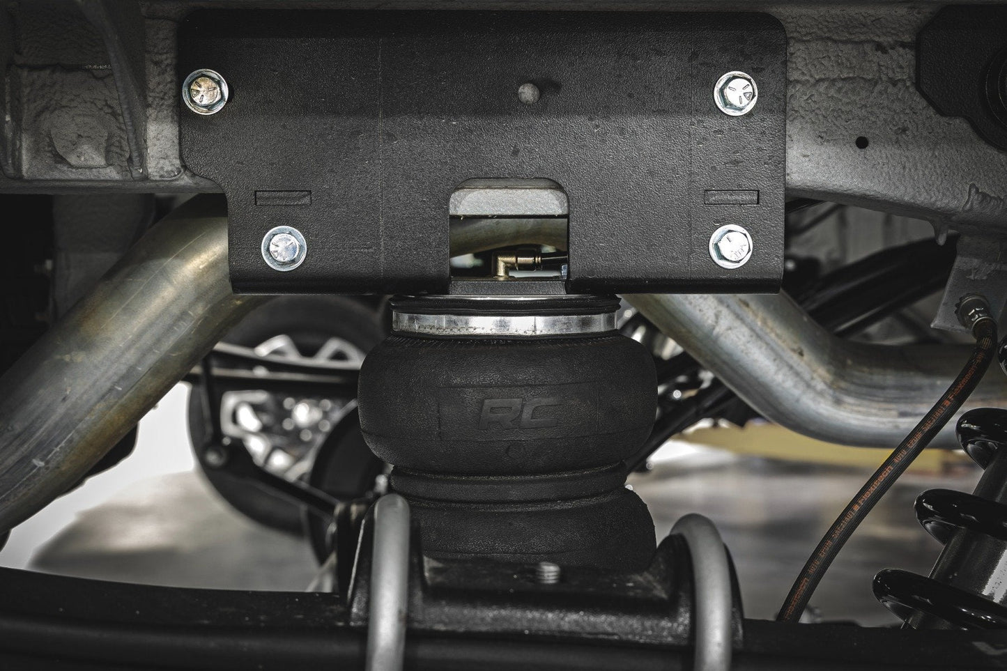 Rough Country 85004 Air Spring Kit | Mercedes Sprinter (2019-2025)