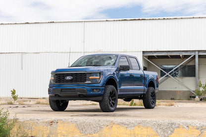 Rough Country 41431 3 Inch Lift Kit | Forged UCA | N3 Struts | Ford F-150 4WD (2021-2025)