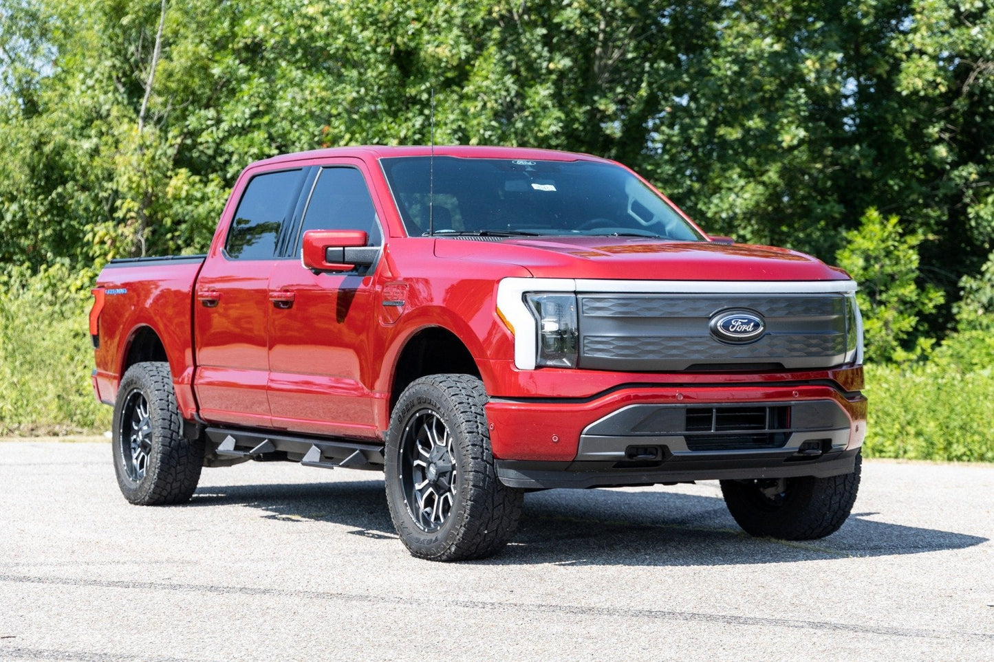 Rough Country 40900 3 Inch Lift Kit | Forged UCA | Ford F-150 Lightning 4WD (2022-2025)