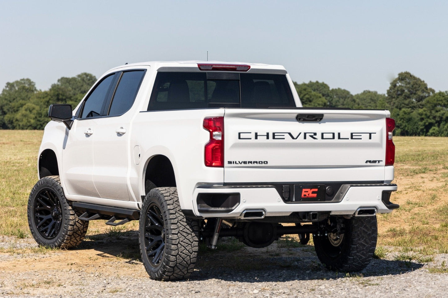 Rough Country 110040 6 Inch Lift Kit | M1 Struts/M1 | Chevy Silverado 1500 4WD (2025-2026)