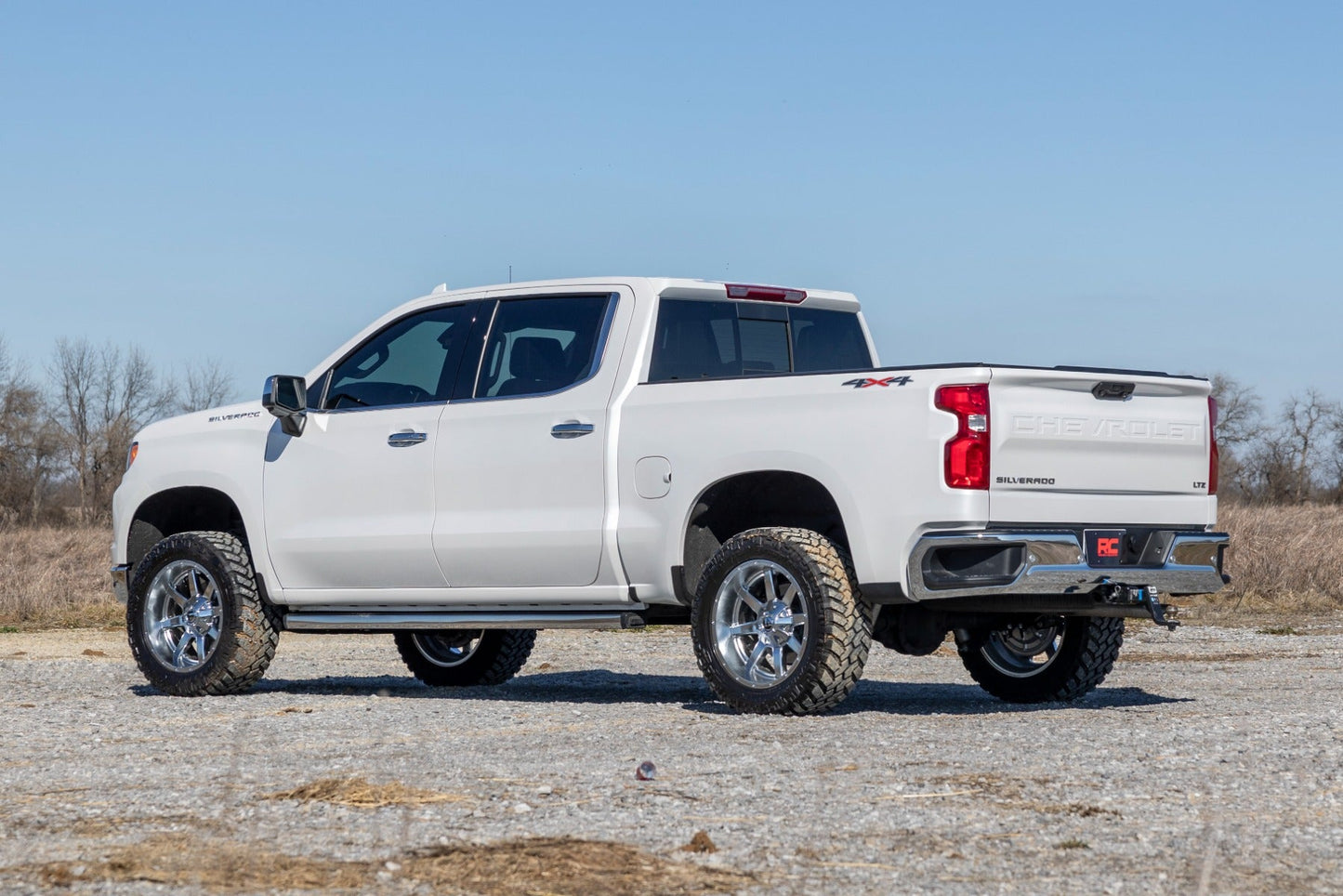 Rough Country 28257RED_A 3.5 Inch Lift Kit | Vertex/V2 | Rear Mono Leaf | Chevy Silverado 1500 (25-26)