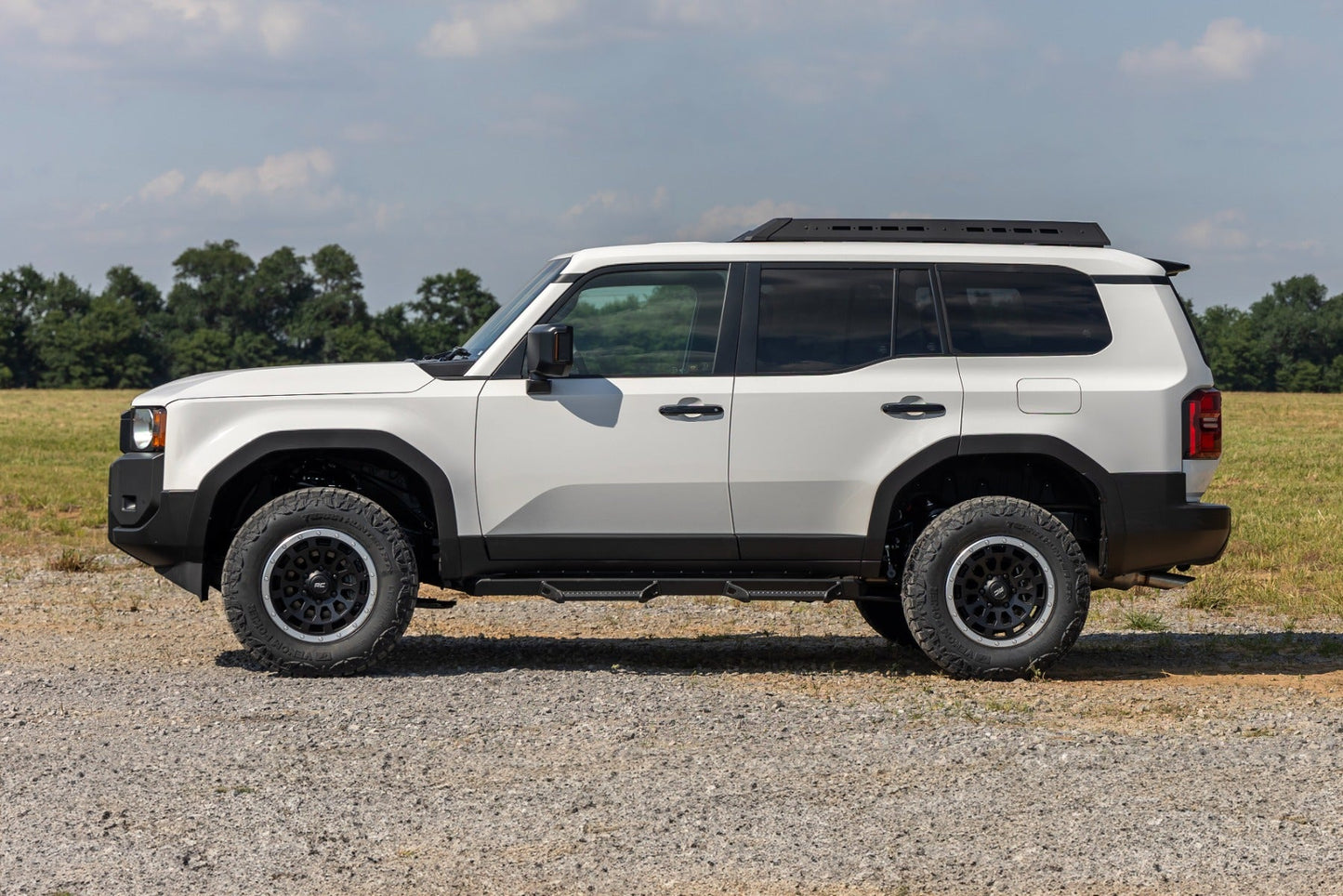 Rough Country 684187 M1R Reservoir Loaded Struts | 2 Inch | Front | Toyota Land Cruiser 4WD (24-25)