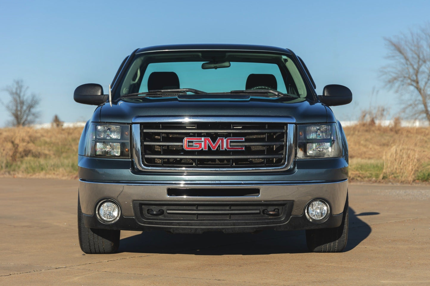 Rough Country 71640 2 Inch Lowering Kit | 4 Inch Rear Lowering | M1 | Chevy/GMC 1500 (14-18 & Classic)