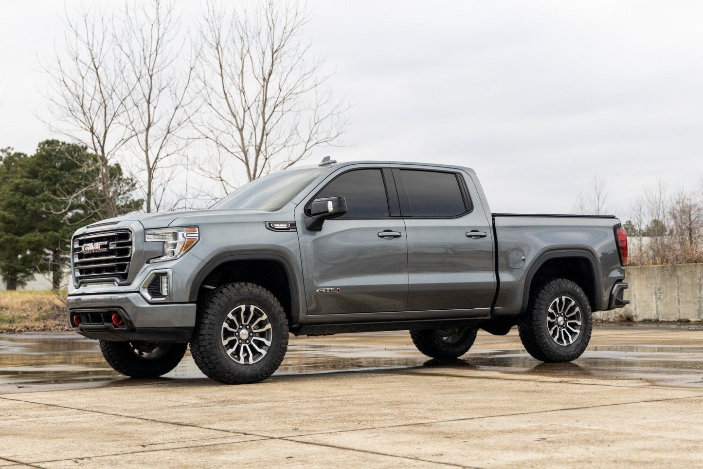 Rough Country 1325RED 1.75 Inch Leveling Kit | Forged Red UCA | AT4 | GMC Sierra 1500  (2019-2025 & Classic)