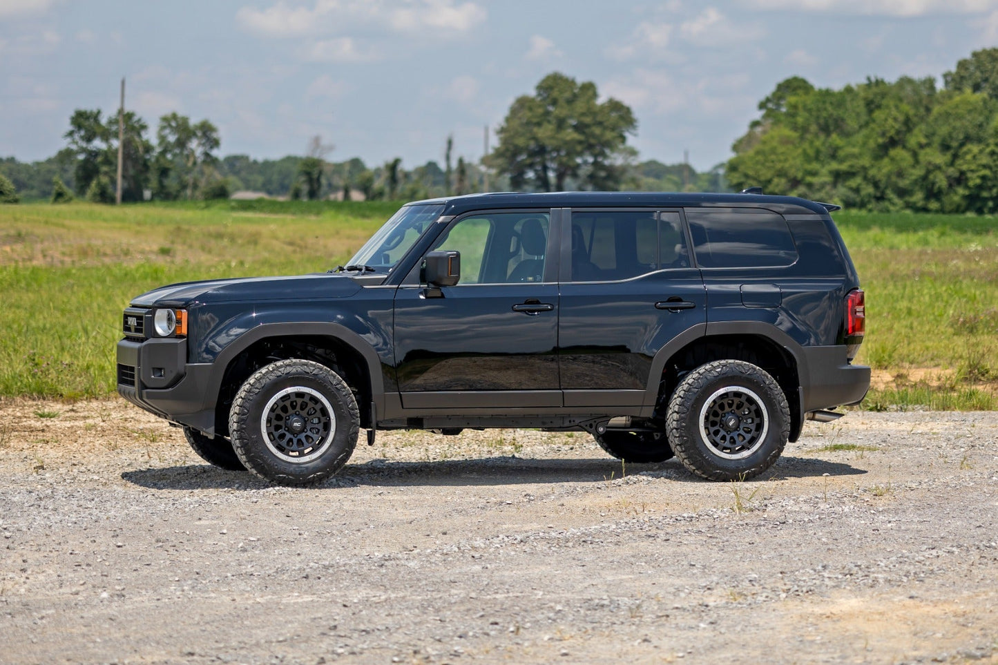Rough Country 72900_A 1 Inch Leveling Kit | Toyota Land Cruiser 4WD (2024-2025)