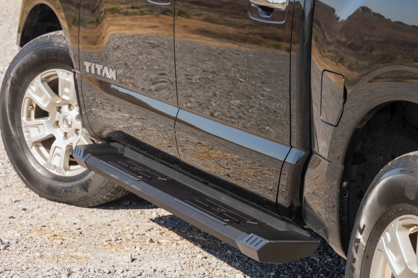 Rough Country SRB041785A HD2 Aluminum Running Boards | Crew Cab | Nissan Titan 2WD/4WD (2004-2024)