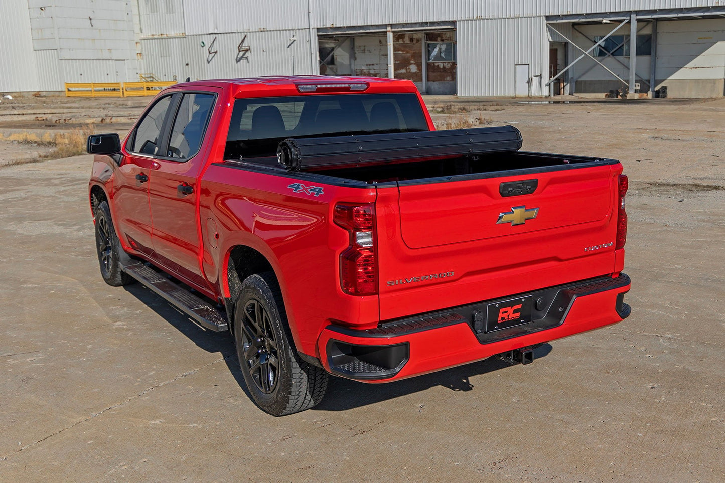 Rough Country 50120580 Hard Roll Up Bed Cover | 5'10" Bed | Chevy/GMC Sierra 1500 (19-26)/Silverado 1500 (19-26)