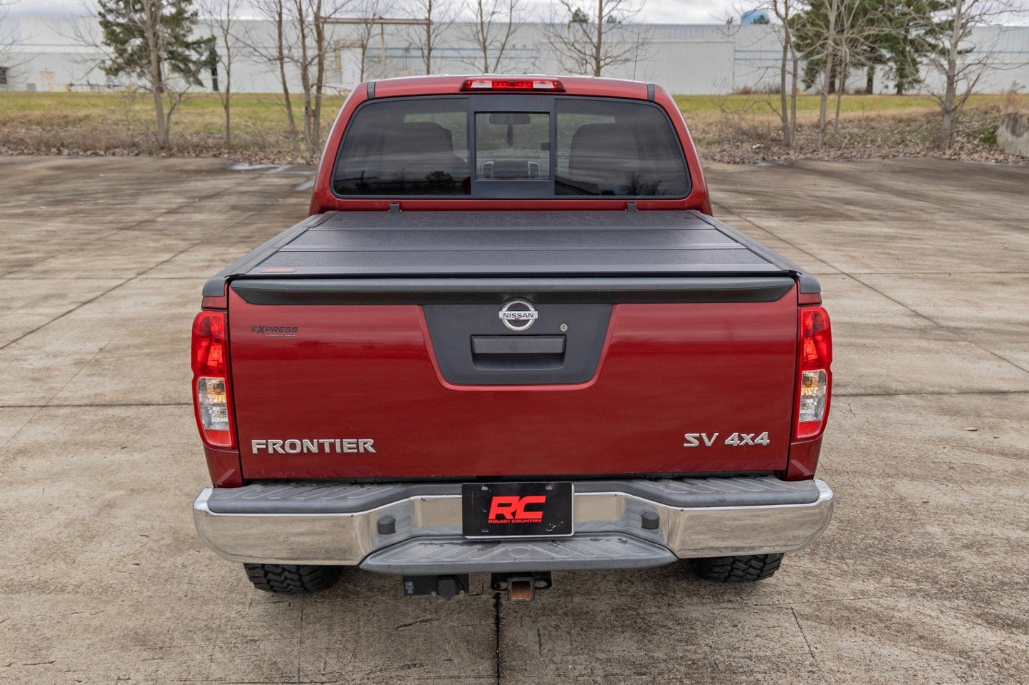 Rough Country 47520501B Hard Low Profile Bed Cover | 5' Bed | Cargo Mgmt | Nissan Frontier (05-21)