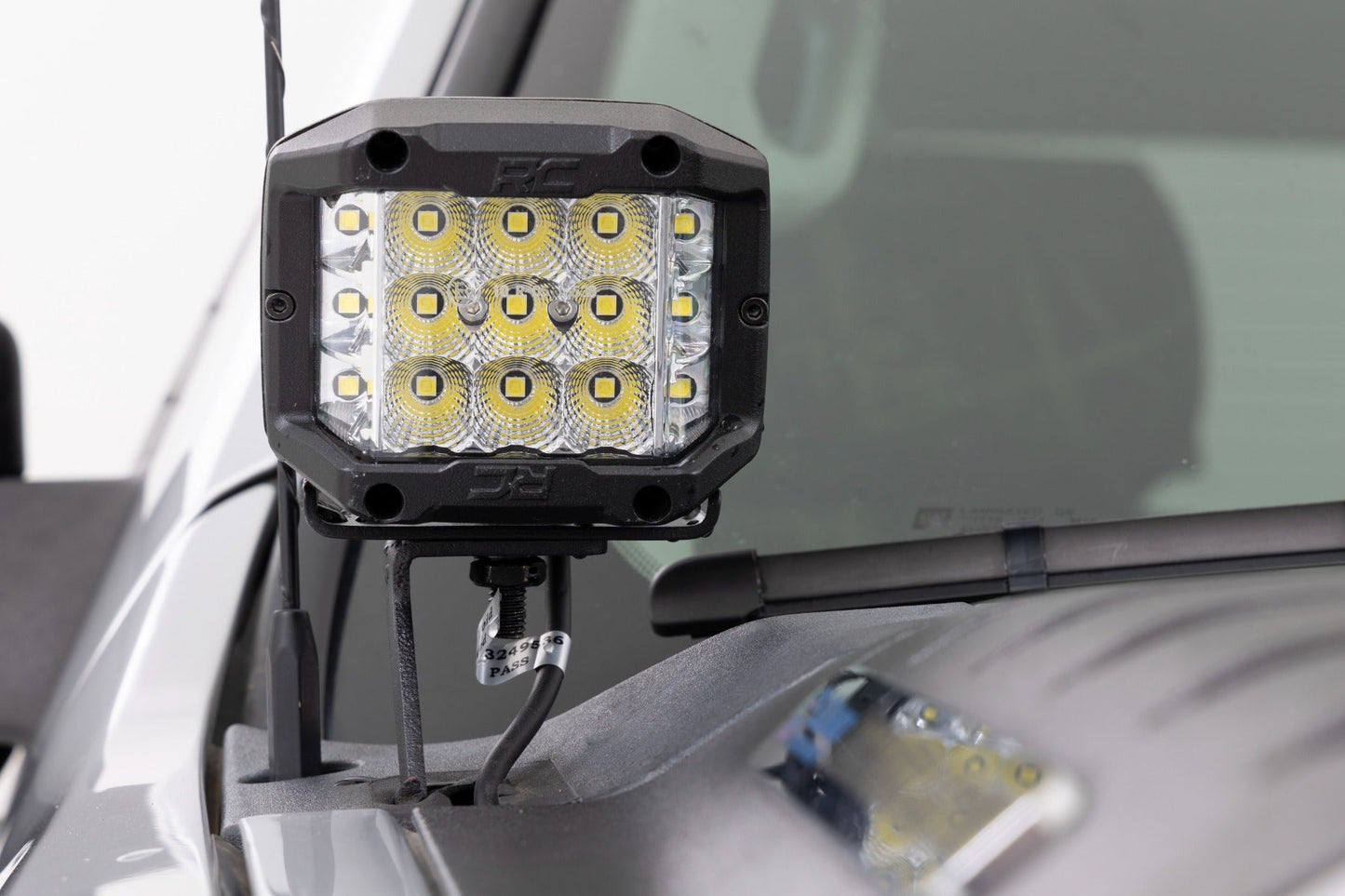 Rough Country 71062 LED Light Kit | Ditch Mount |  3" OSRAM | Wide | Chevy 1500 & Chevy/GMC 2500HD/3500HD (07-14)