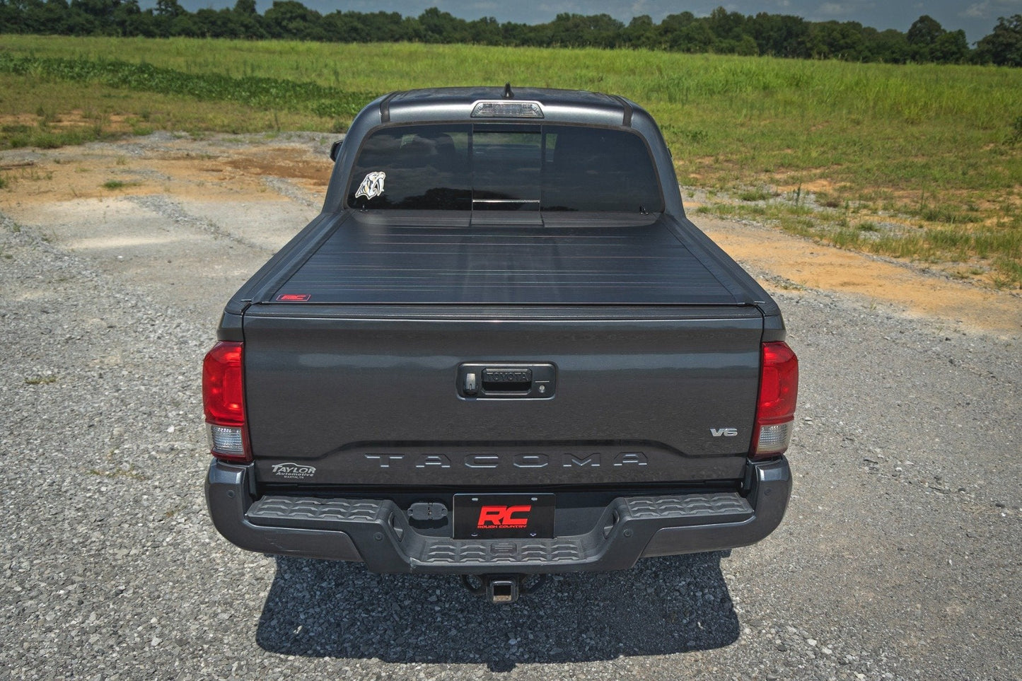 Rough Country 50420500 Hard Roll Up Bed Cover | 5' Bed | Toyota Tacoma 2WD/4WD (2016-2023)