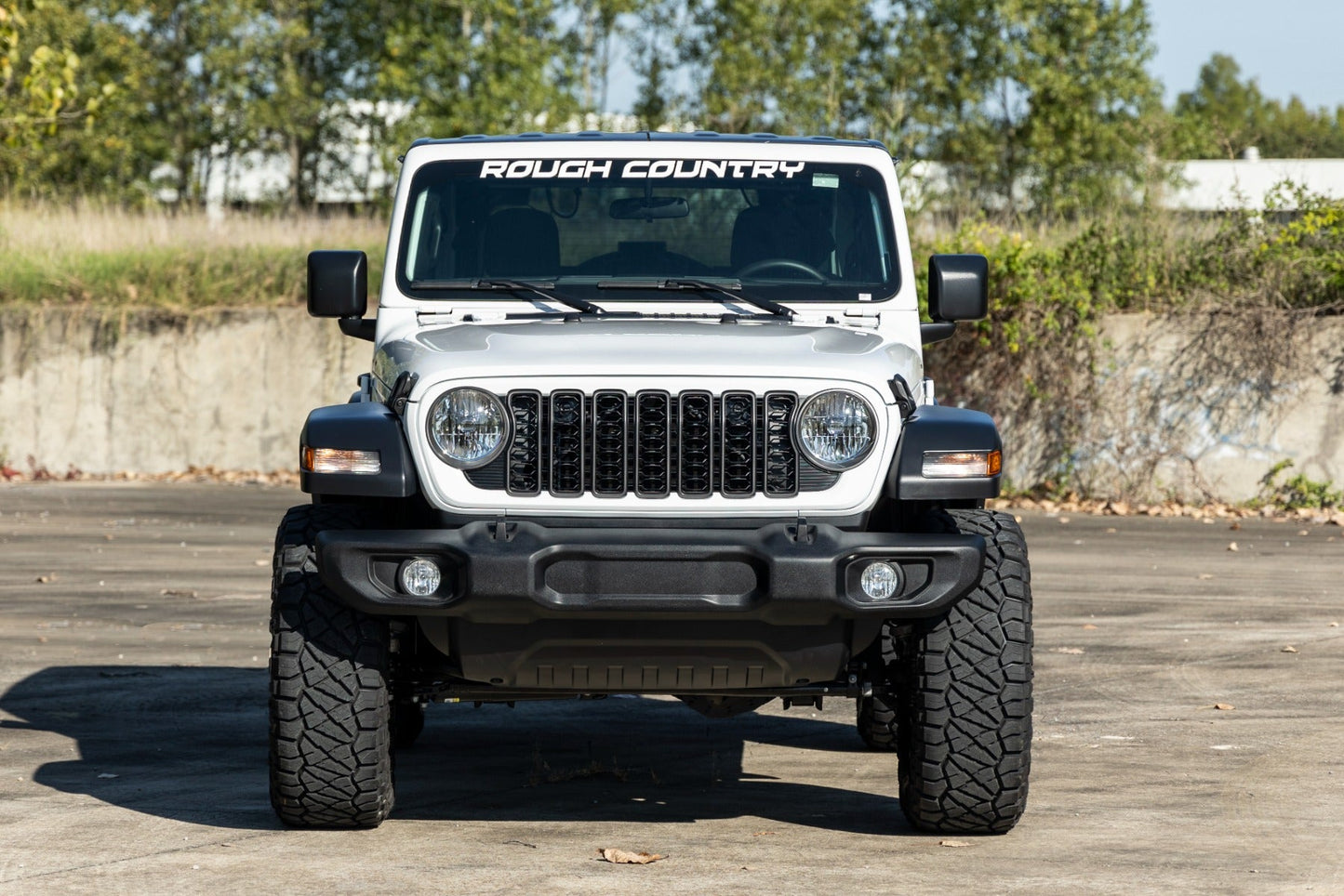 Rough Country 79670 2.5 Inch Lift Kit | Coils | V2 | Jeep Wrangler JL 4WD (2024-2025)