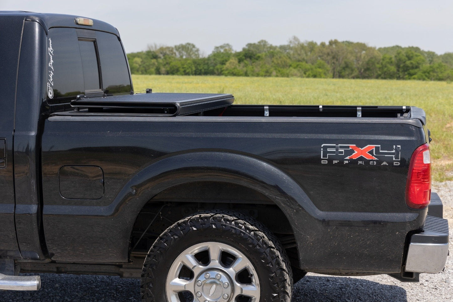 Rough Country 47214651B Hard Low Profile Bed Cover | 6'10" Bed | Ford F-250/F-350 Super Duty (99-16)