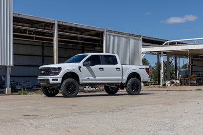 Rough Country 49940 6 Inch Lift Kit | M1 Struts/M1 | Ford F-150 4WD (2021-2025)