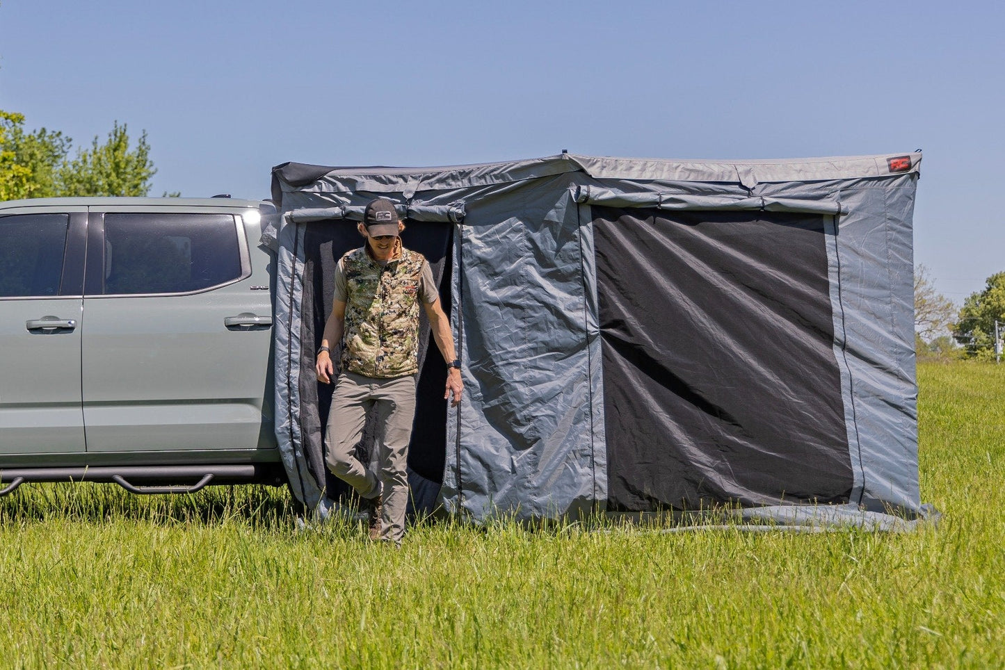 Rough Country 99048 270 Degree Awning Wall Enclosure