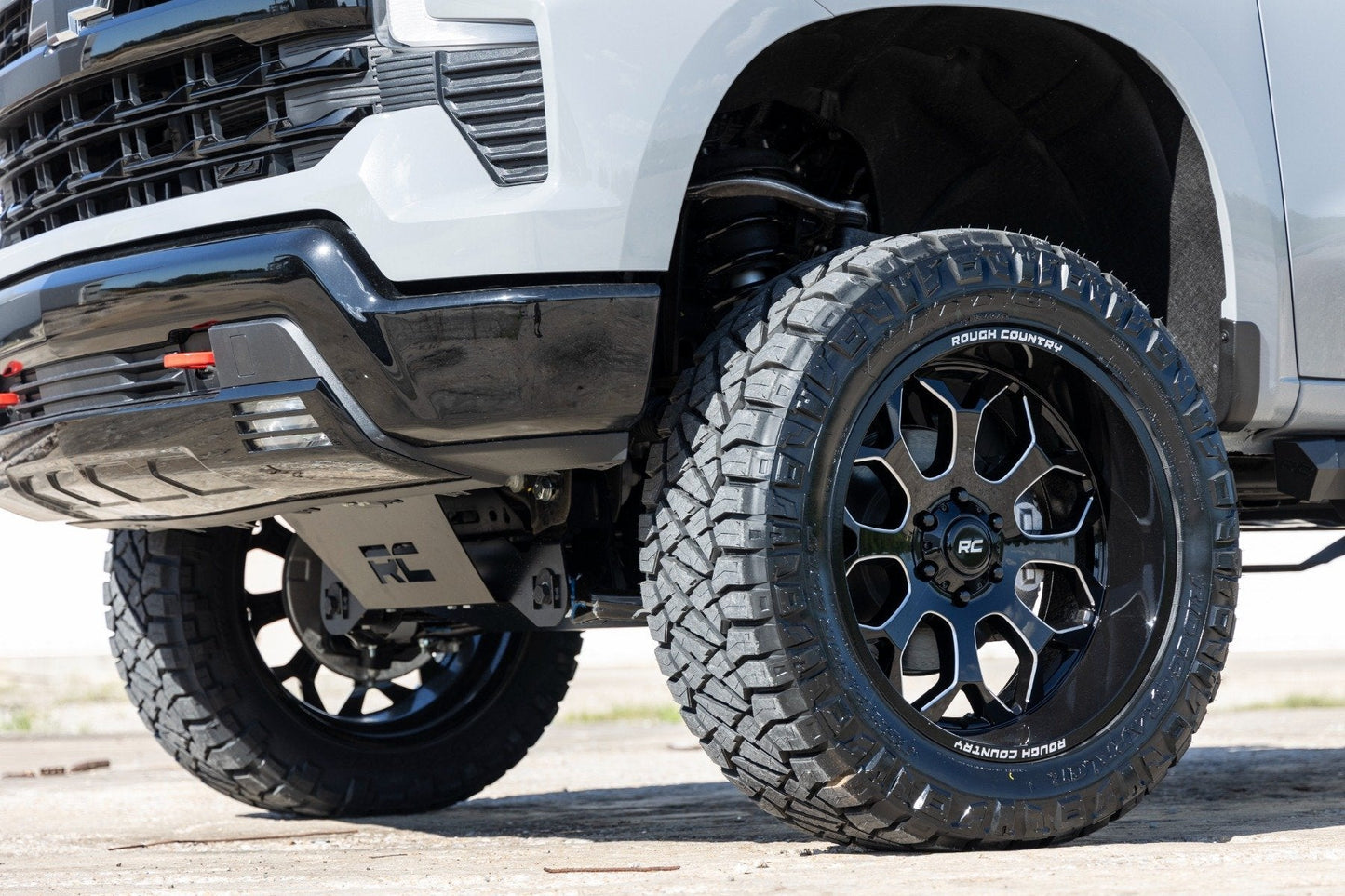 Rough Country 96221012 Rough Country 96 Series Wheel | One-Piece | Gloss Black | 22x10 | 6x5.5 | -19mm