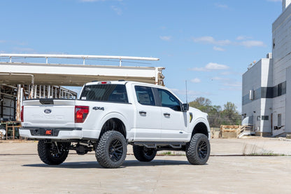 Rough Country 49940 6 Inch Lift Kit | M1 Struts/M1 | Ford F-150 4WD (2021-2025)