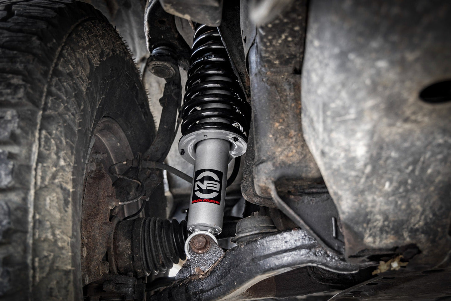 Rough Country 501153 N3 Leveling Struts | 2 Inch | Loaded Strut | Toyota 4Runner 2WD/4WD (96-02)