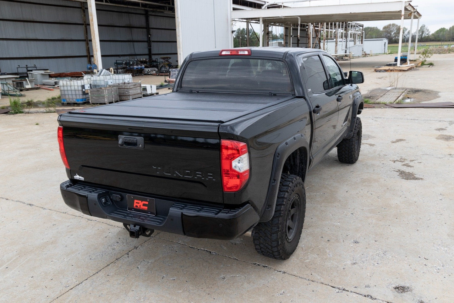 Rough Country 47414550B Hard Low Profile Bed Cover | 5'7" Bed | Toyota Tundra 2WD/4WD (2007-2021)